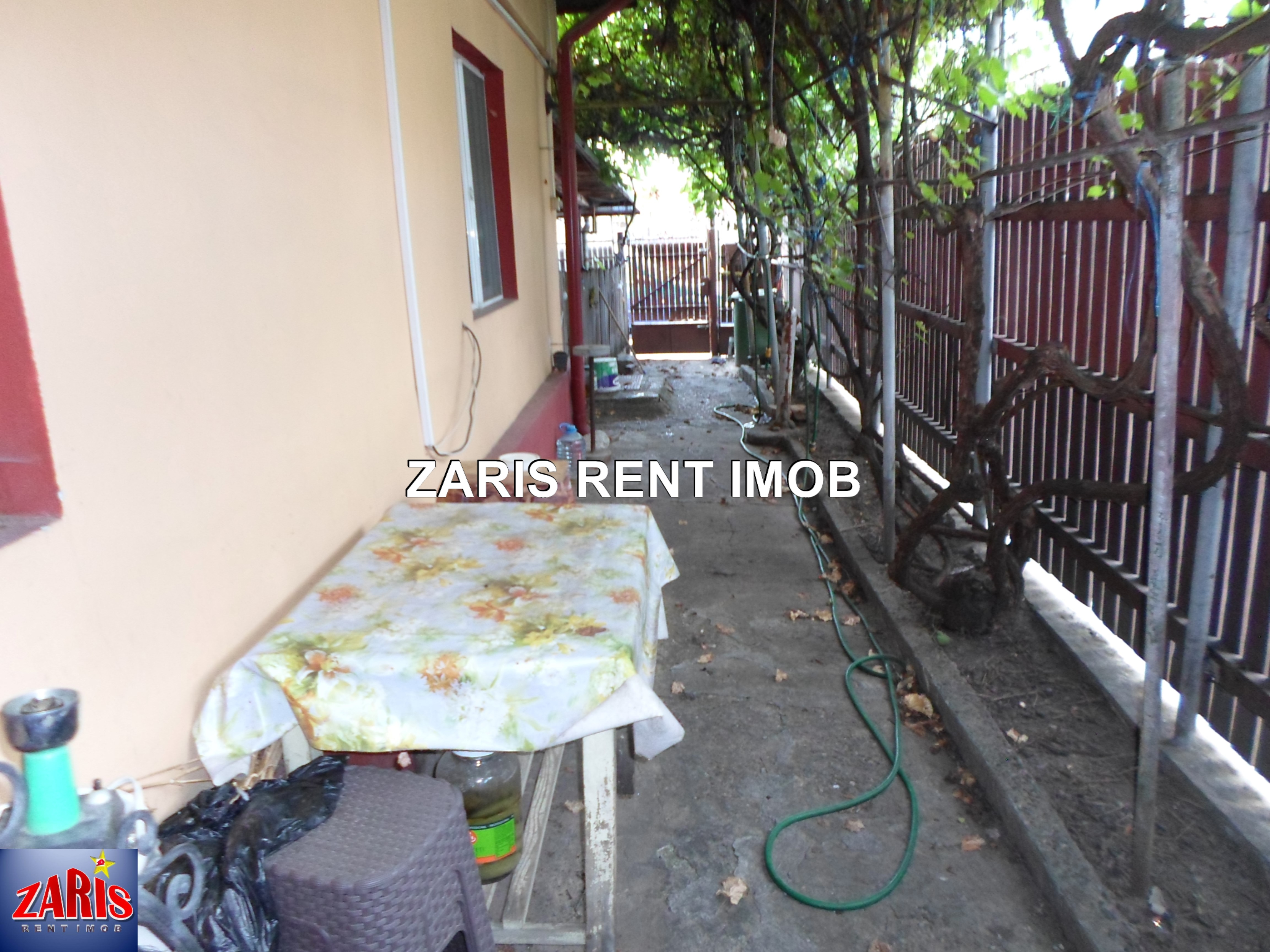 Casa in Ploiesti, zona Izvoare ZRI40